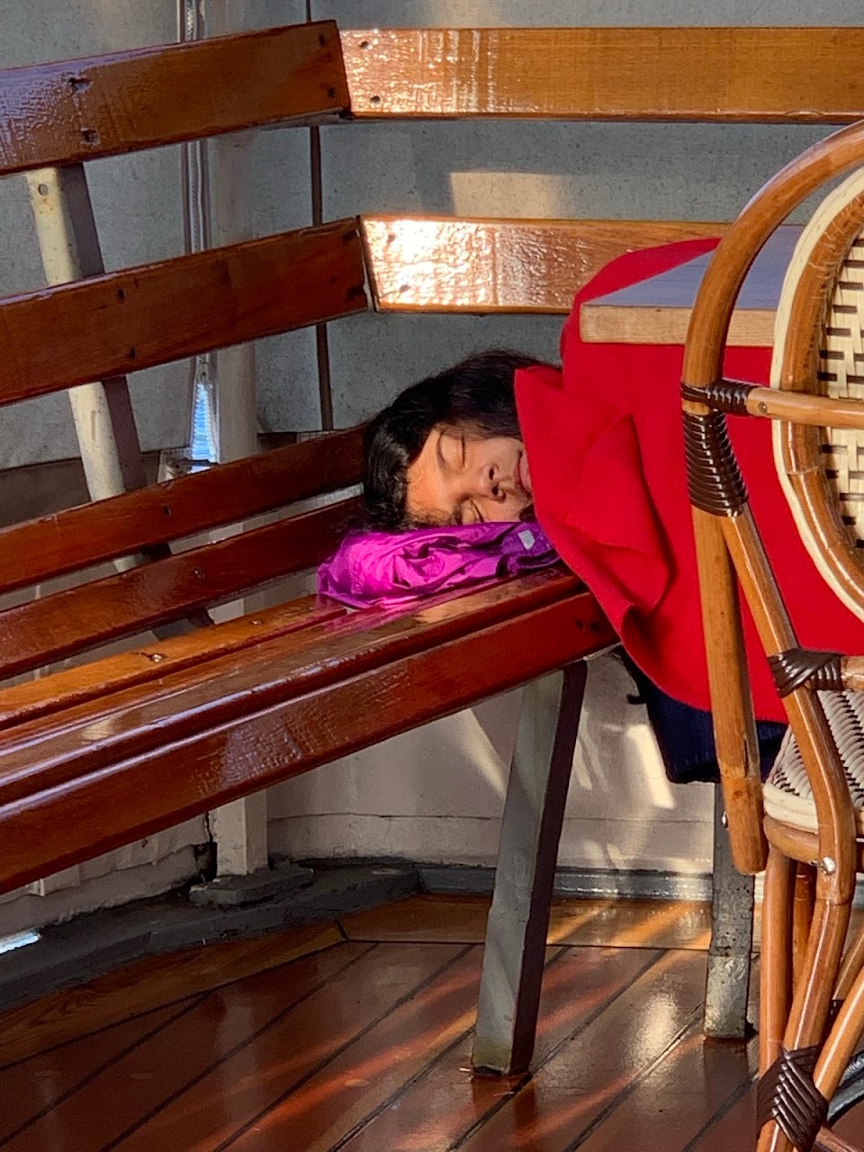 Anna had a nap on the bench; our sleep has been pretty erratic since we started our trip, so I think the fresh air, suns