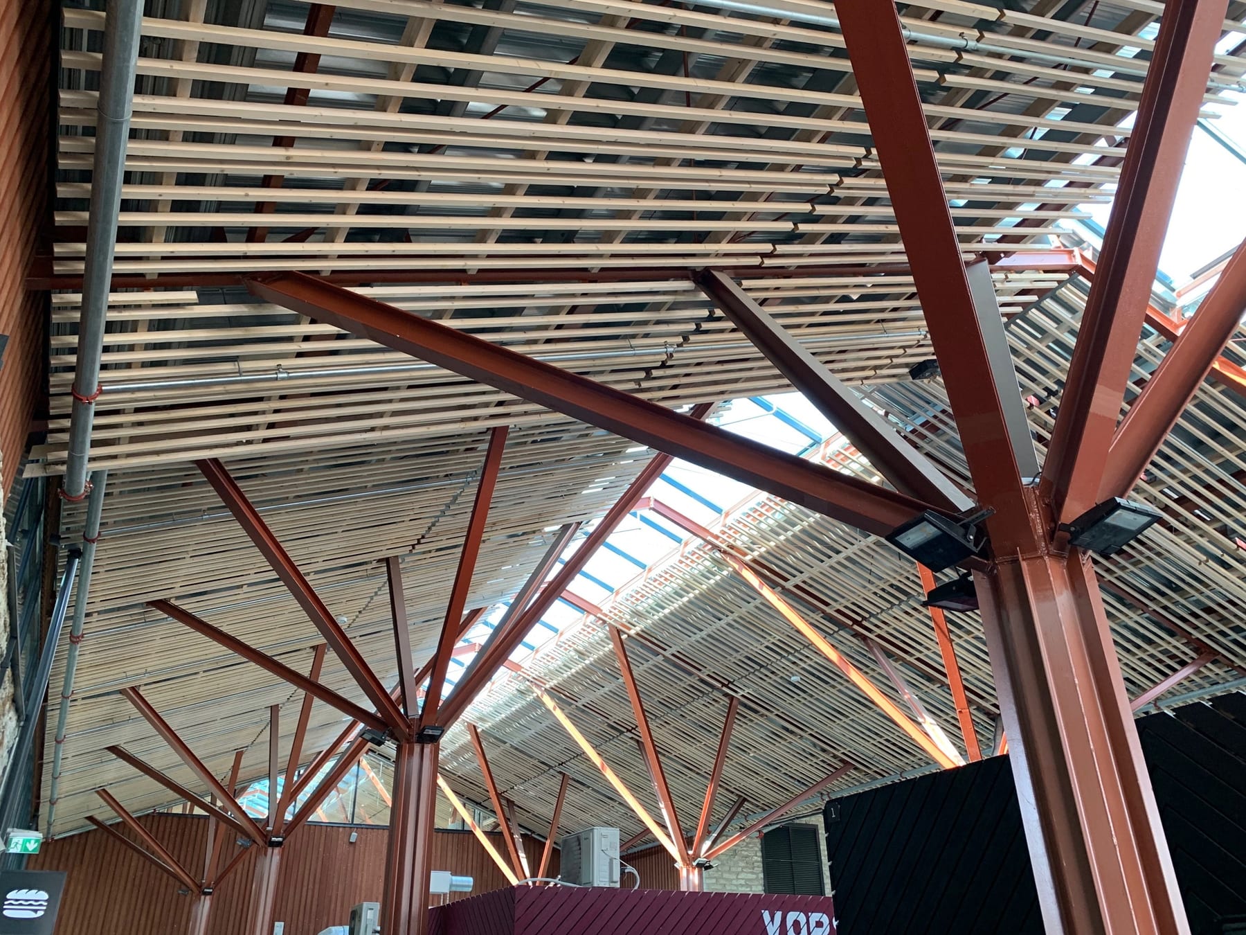 Love the architecture; these supports remind me of turbines.